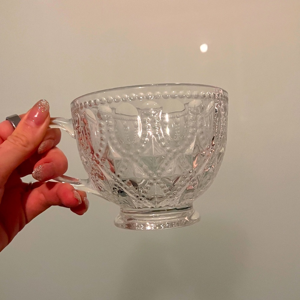 Glass tea mugs, never used, in box